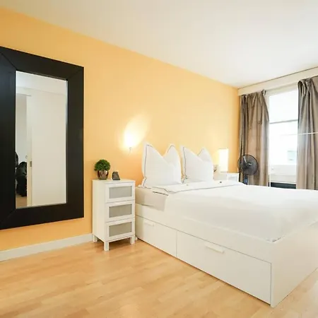 Apartment 2 In The Heart Of With Own Washing Zürich